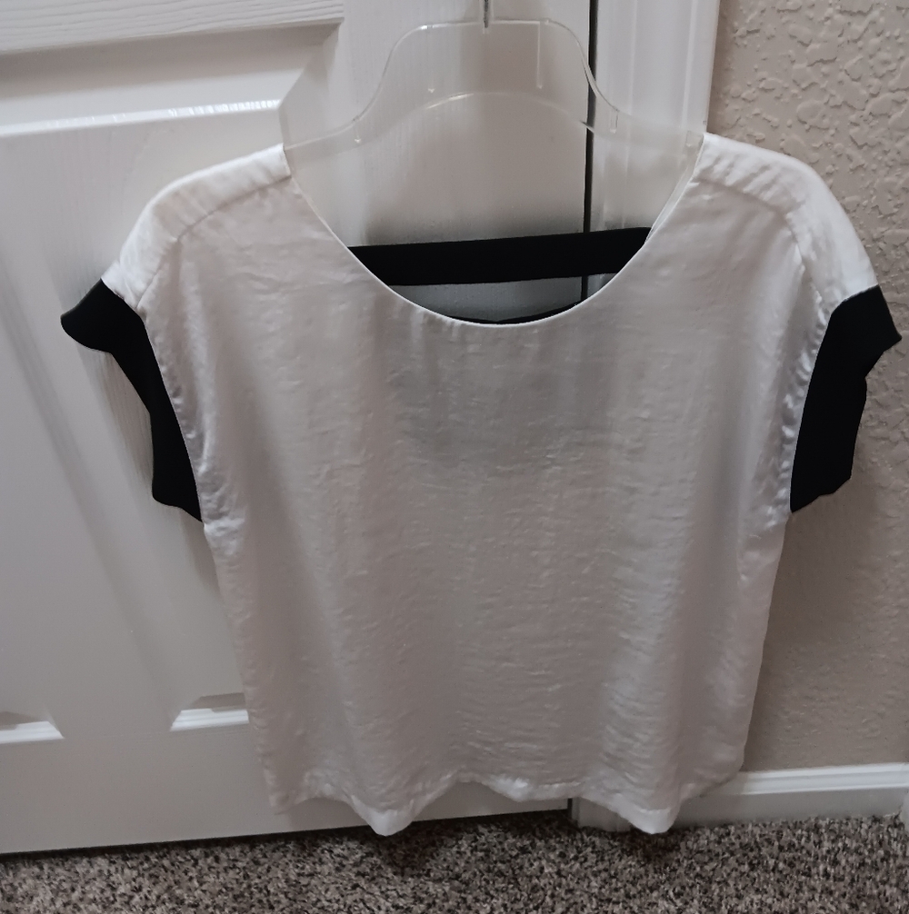A Pretty Summer Blouse